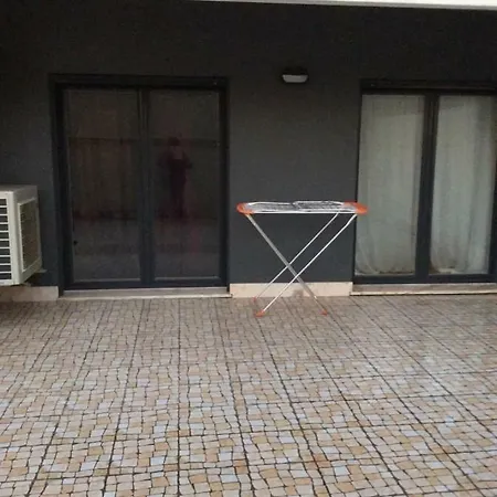 Adalberto Nascimento Luxury Aparta-Hostel At Colinas Do Cruzeiro Odivelas  Exterior photo