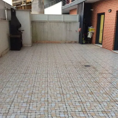 Adalberto Nascimento Luxury Aparta-Hostel At Colinas Do Cruzeiro Odivelas  Exterior photo